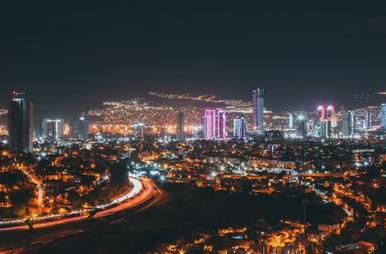 tiến lên 8Day